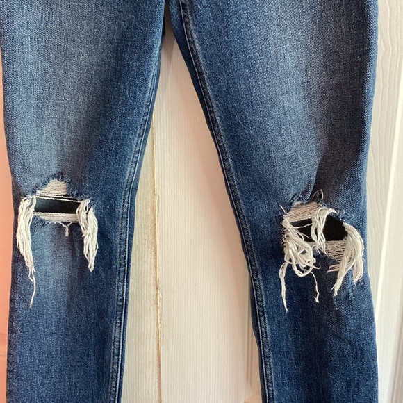 •RE/DONE Comfort Stretch High Rise Jean in Dusk Destroy - Picture 7 of 10